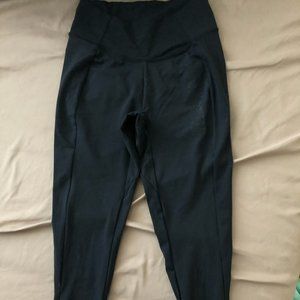 Gymshark Studio Cropped Leggings - Black